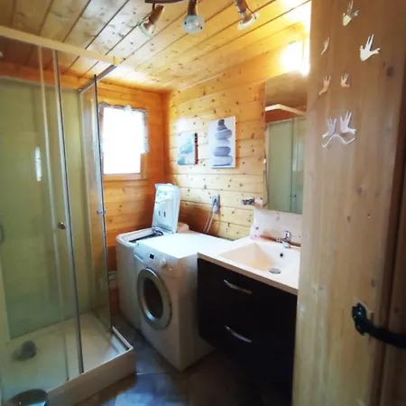 Chalet Chalet Auviana, Proches Lacs Et Pistes De Ski *